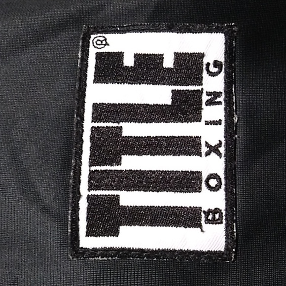 Title Boxing Zip Up Jacket Gently Worn Sz.M - Picture 2 of 12